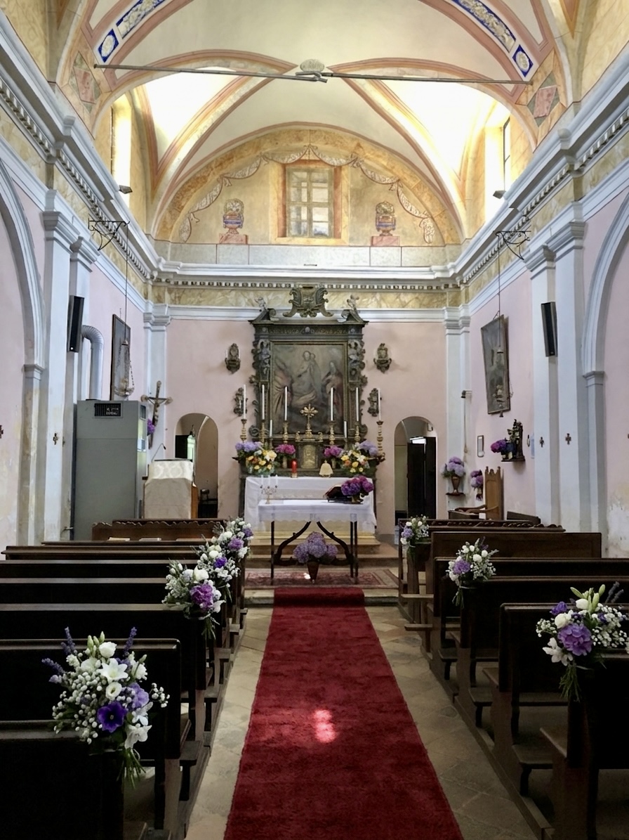 La Chiesa di Santa Margherita — interno